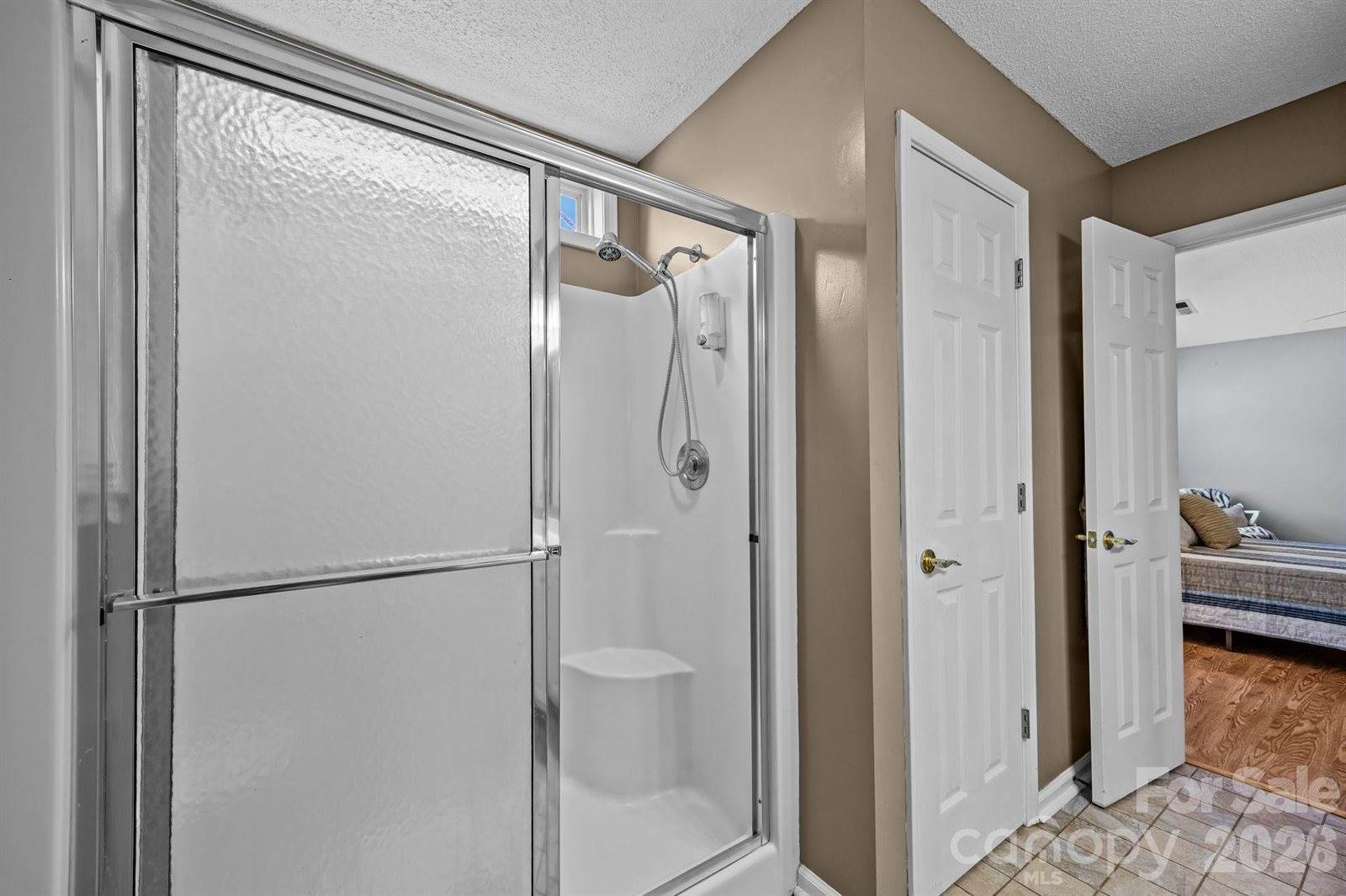 255 Stonehollow Road, Fletcher, NC 28732