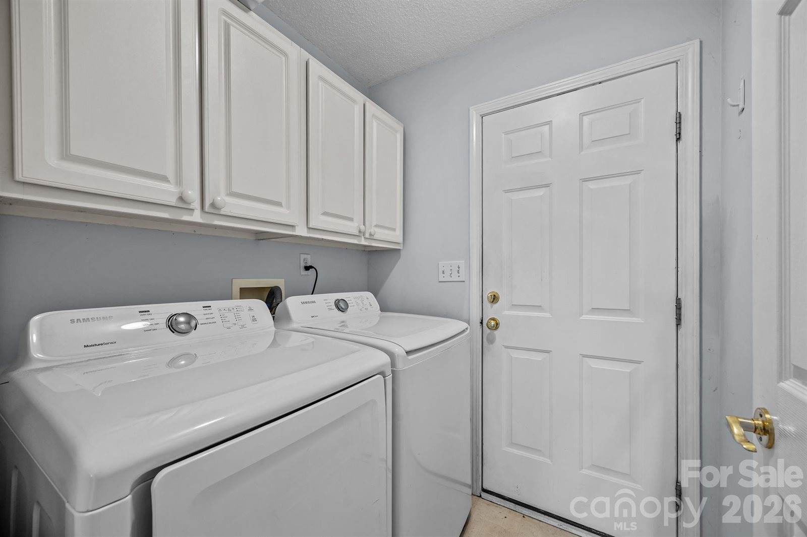 255 Stonehollow Road, Fletcher, NC 28732