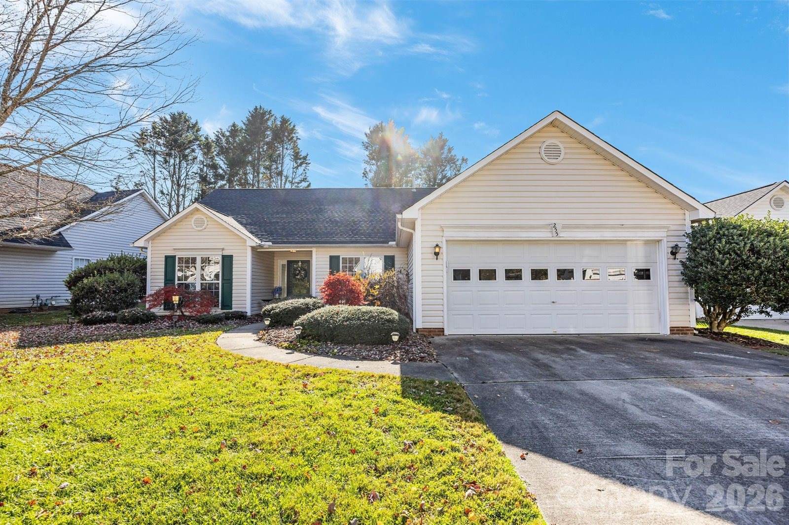 255 Stonehollow Road, Fletcher, NC 28732