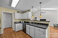 255 Stonehollow Road, Fletcher, NC 28732