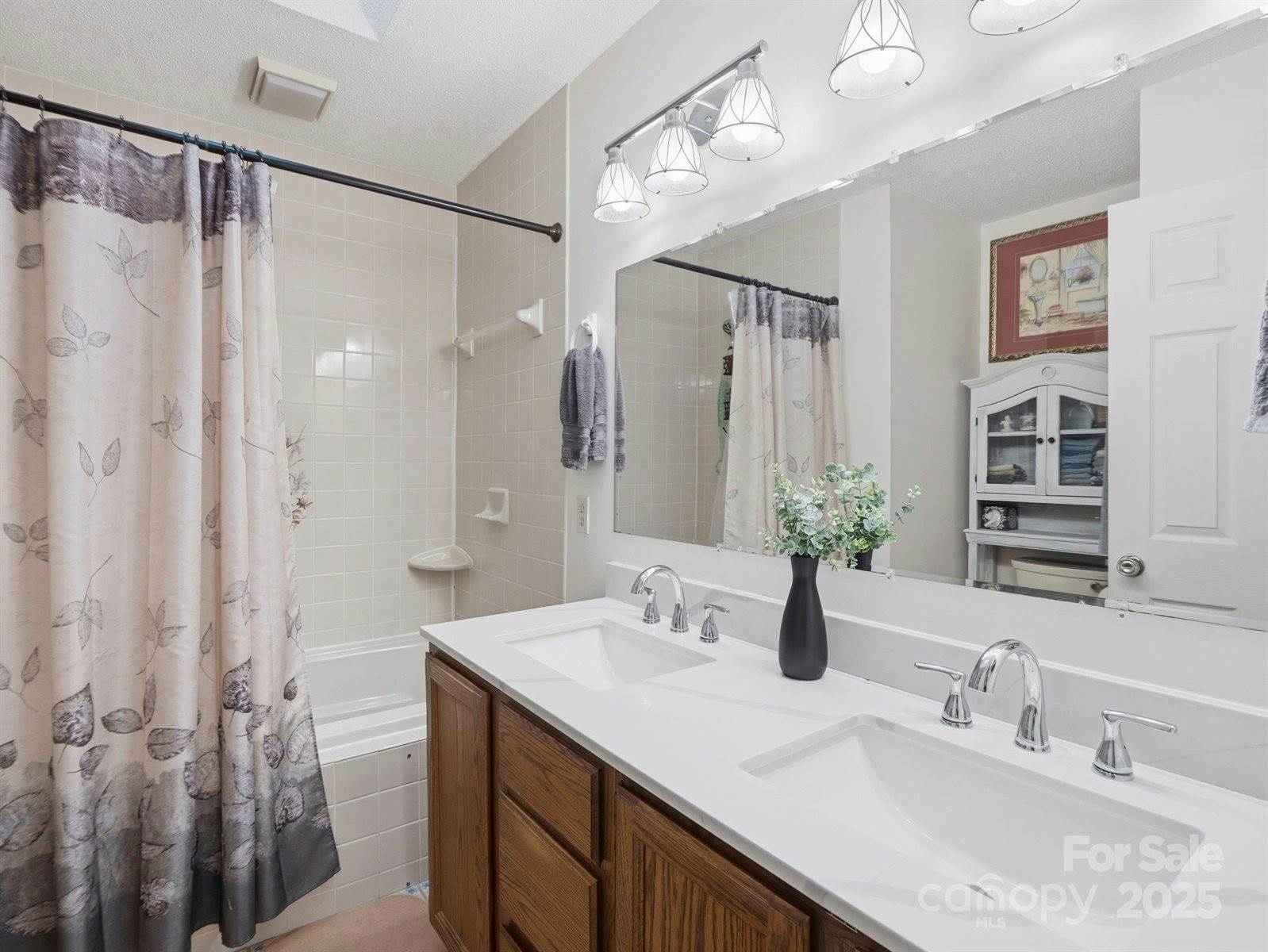 17 Meadow Brook Drive, Fletcher, NC 28732