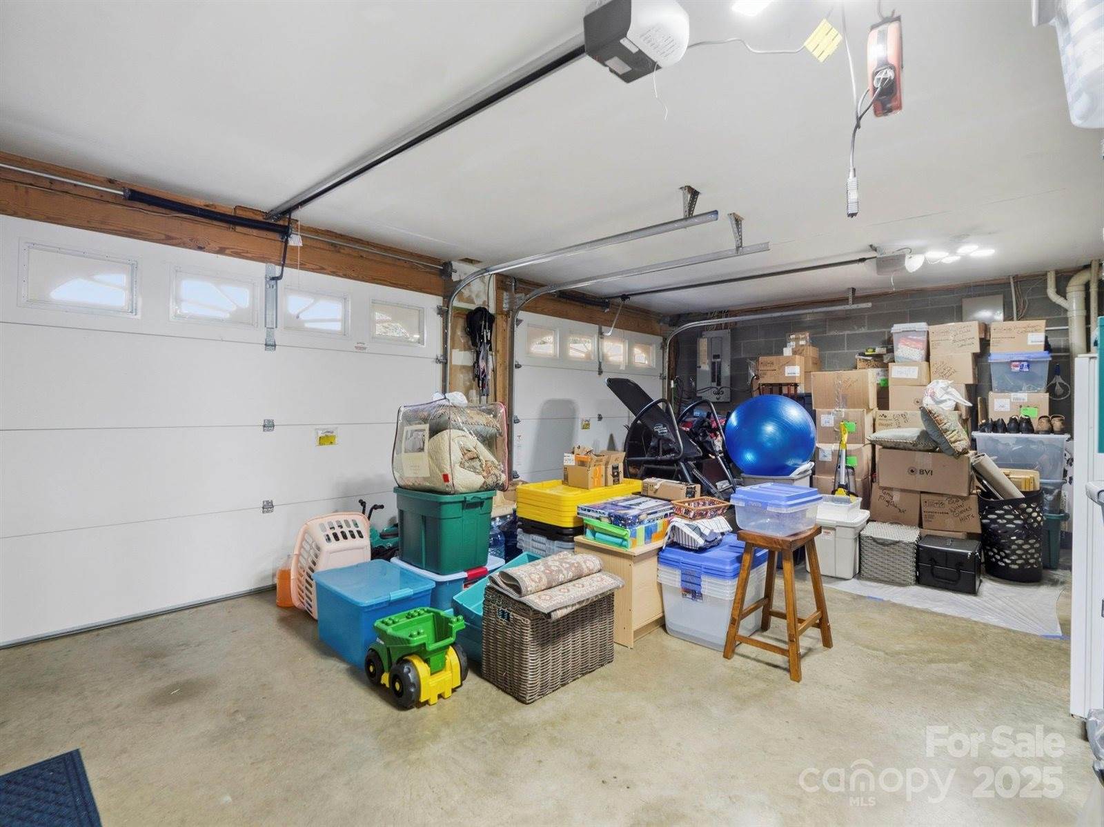 17 Meadow Brook Drive, Fletcher, NC 28732