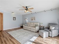 17 Meadow Brook Drive, Fletcher, NC 28732
