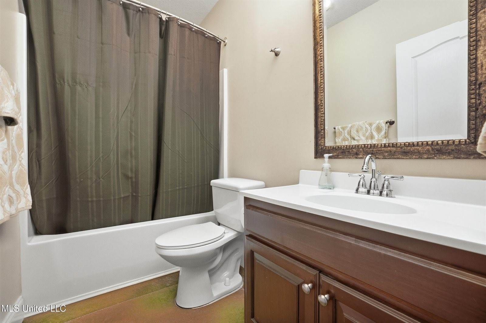 15544 Old Magnolia Court, Gulfport, MS 39503