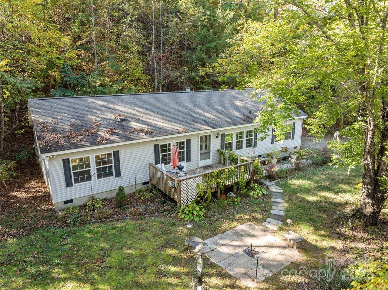 74 Davis Chapel Road, Candler, NC 28715