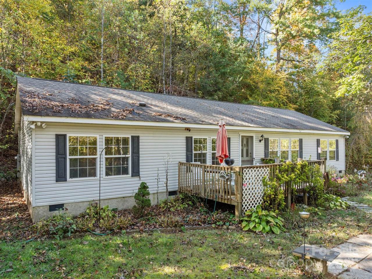 74 Davis Chapel Road, Candler, NC 28715