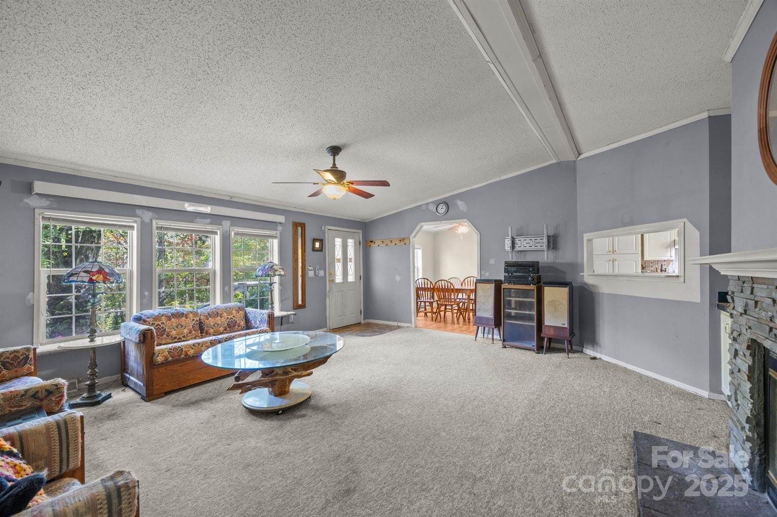 74 Davis Chapel Road, Candler, NC 28715