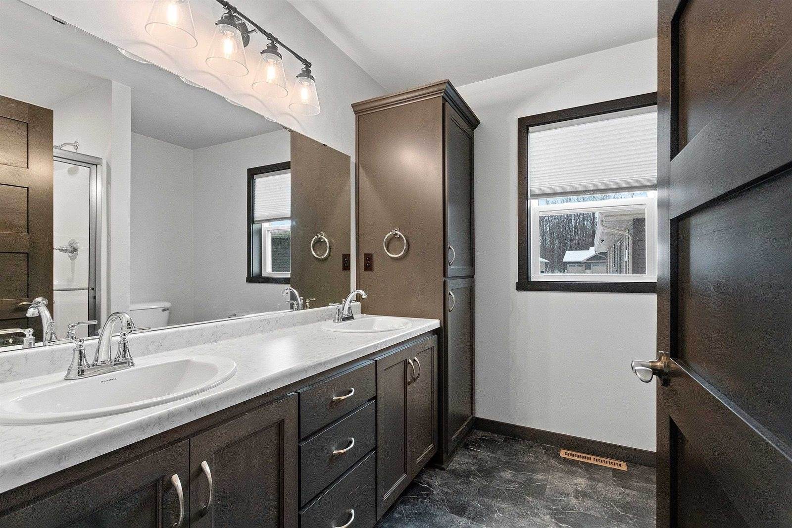 4669 Richard Lane, Green Bay, WI 54313