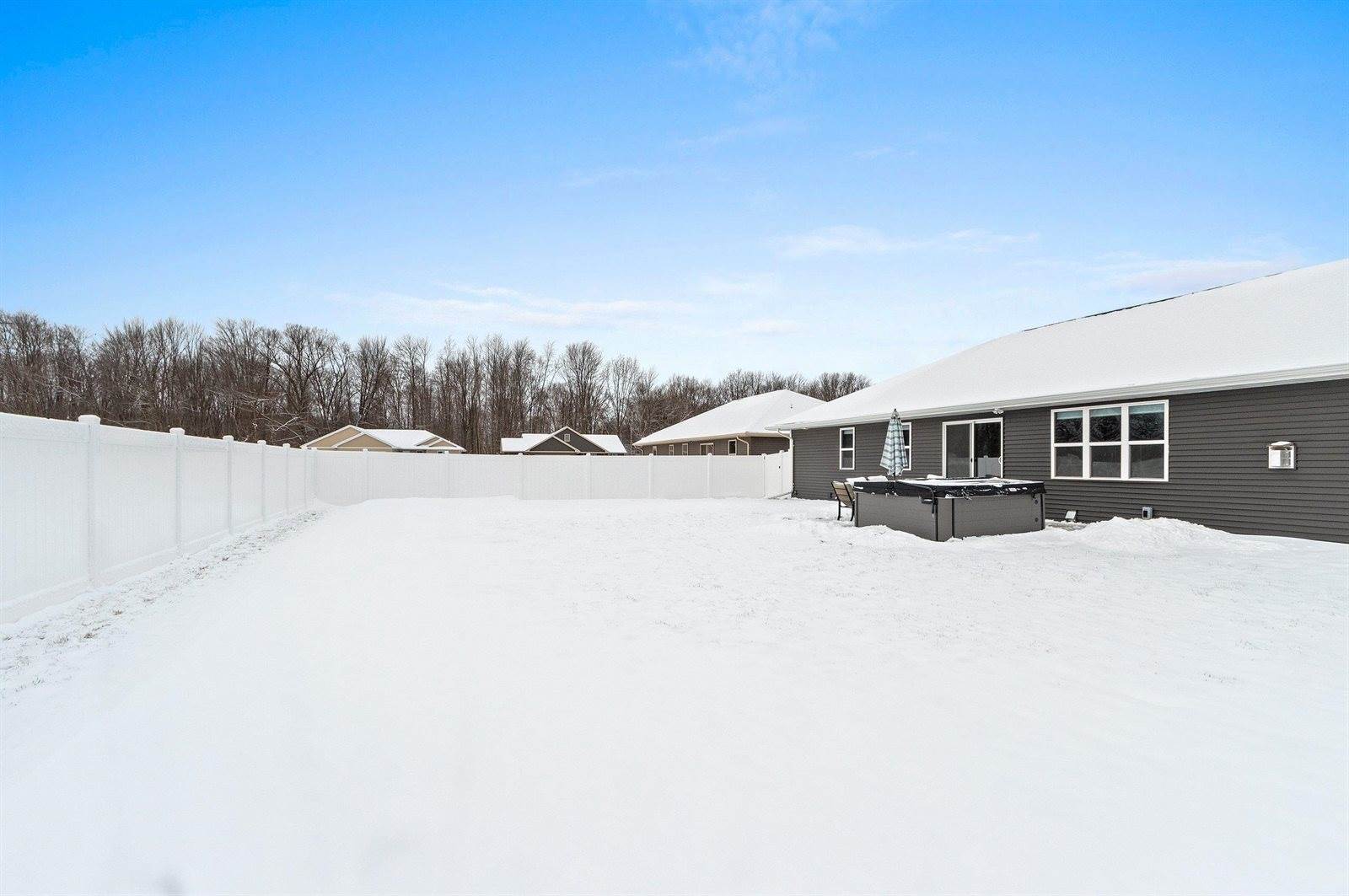 4669 Richard Lane, Green Bay, WI 54313