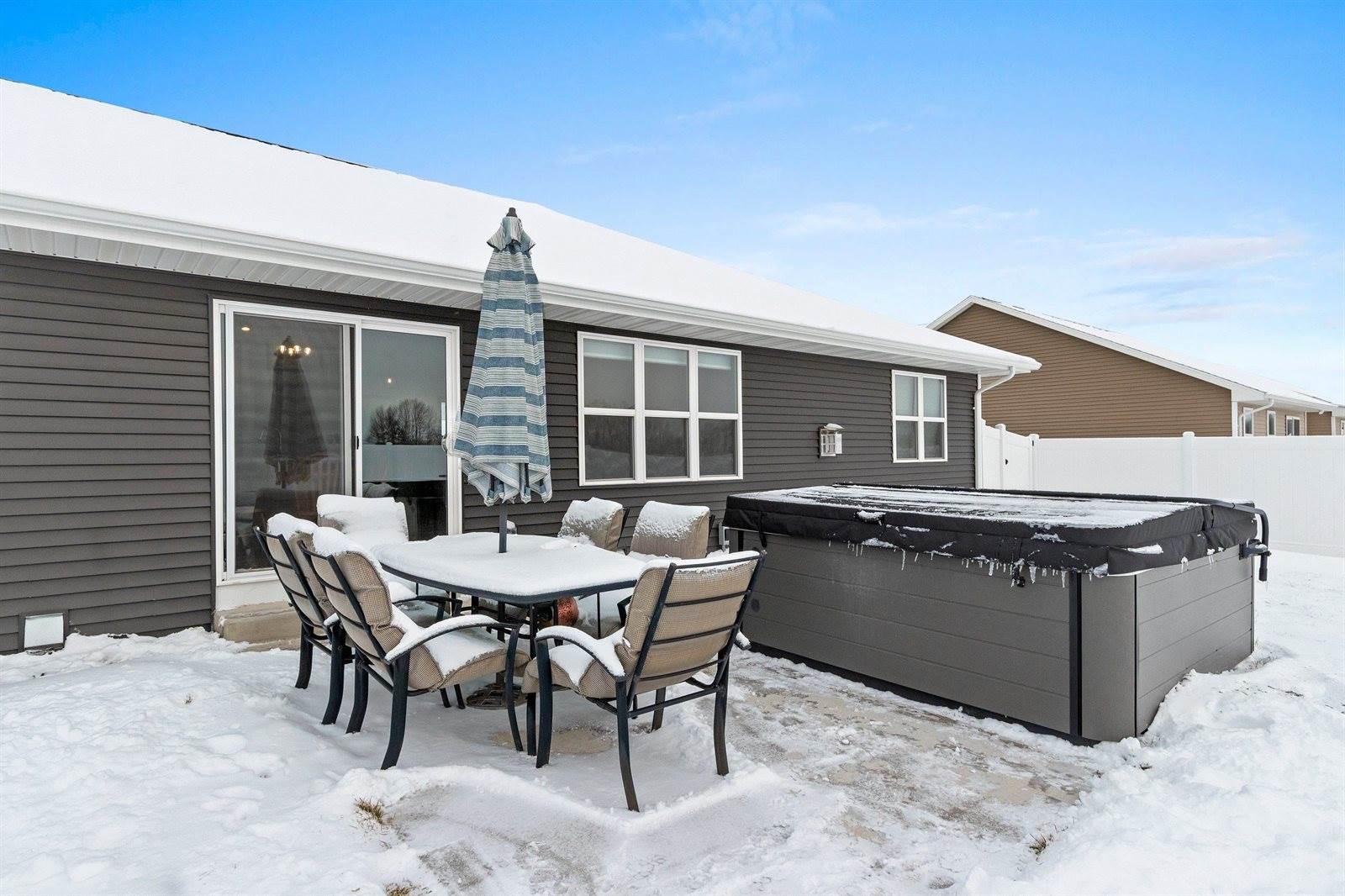 4669 Richard Lane, Green Bay, WI 54313