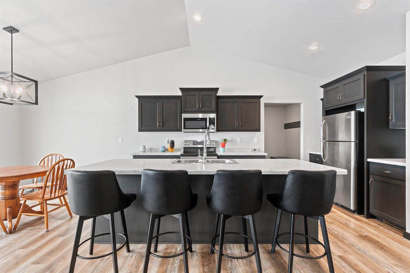 4669 Richard Lane, Green Bay, WI 54313