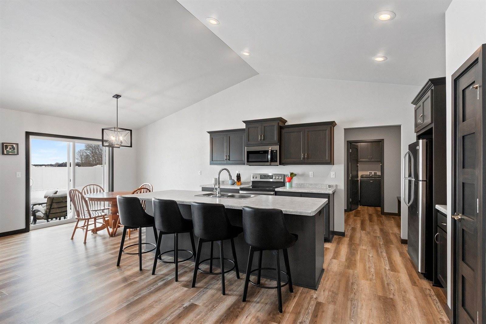 4669 Richard Lane, Green Bay, WI 54313