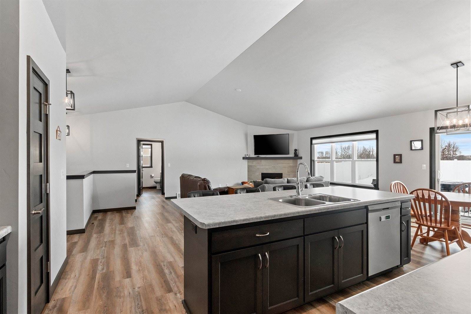 4669 Richard Lane, Green Bay, WI 54313