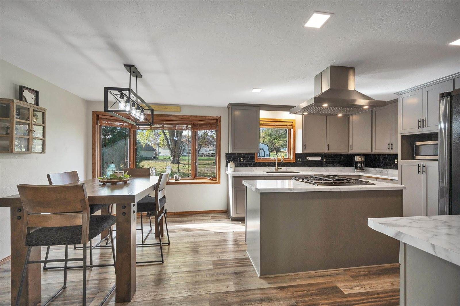 2925 Devroy Lane, Green Bay, WI 54313