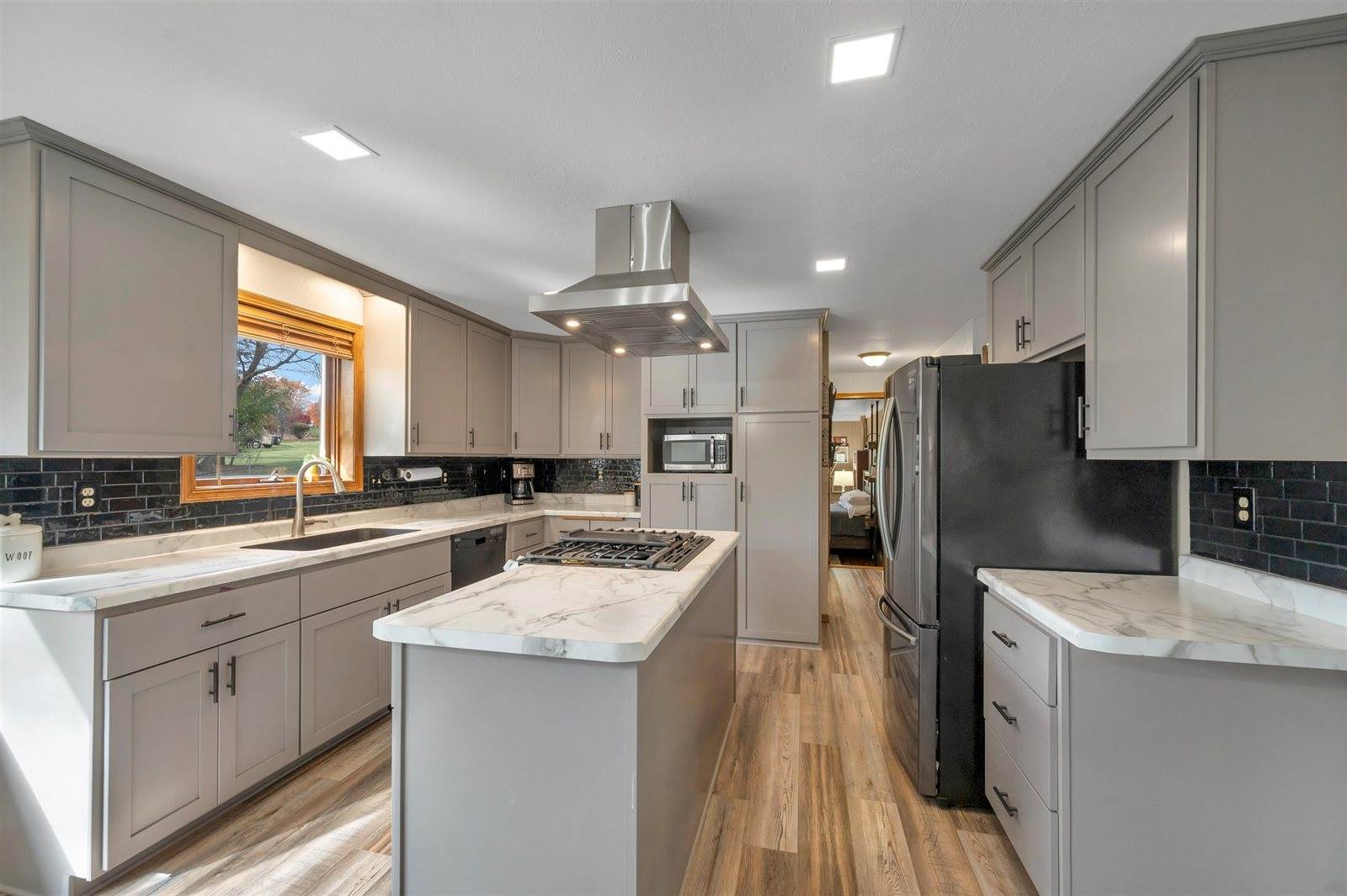 2925 Devroy Lane, Green Bay, WI 54313