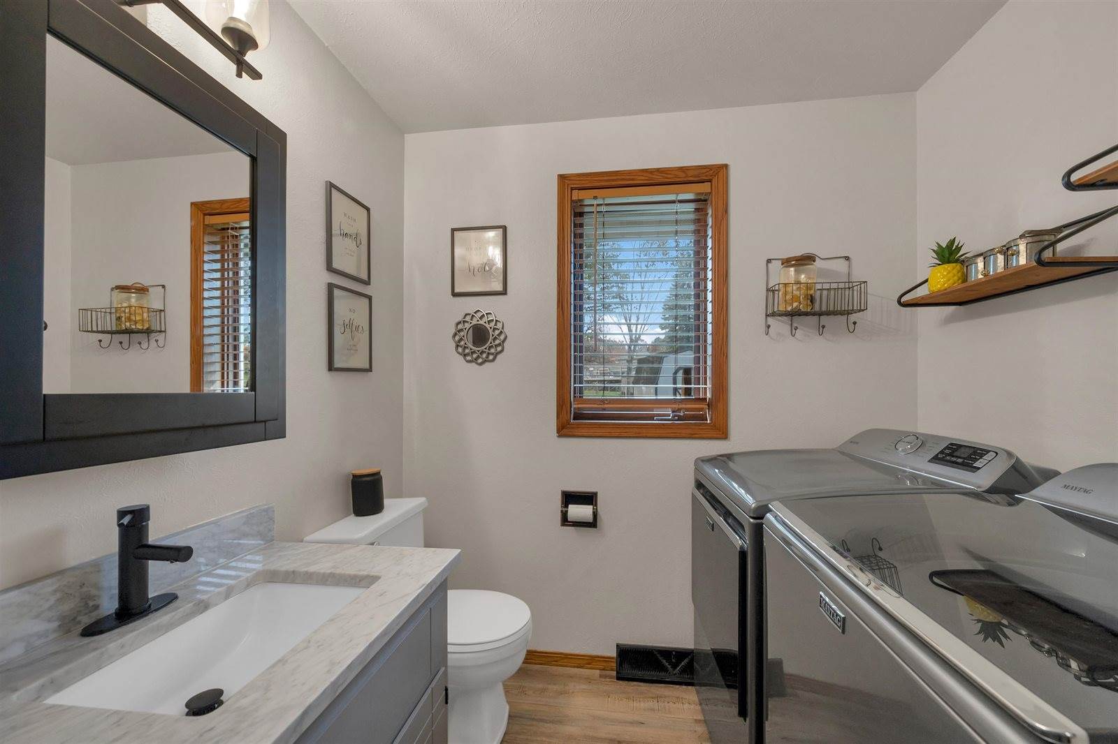 2925 Devroy Lane, Green Bay, WI 54313