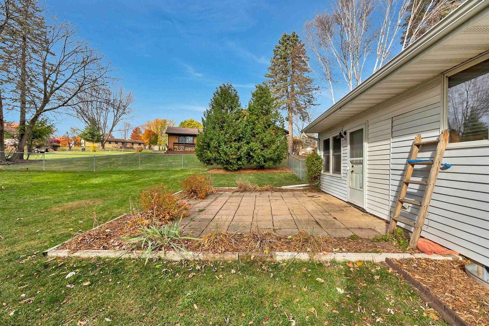 2925 Devroy Lane, Green Bay, WI 54313