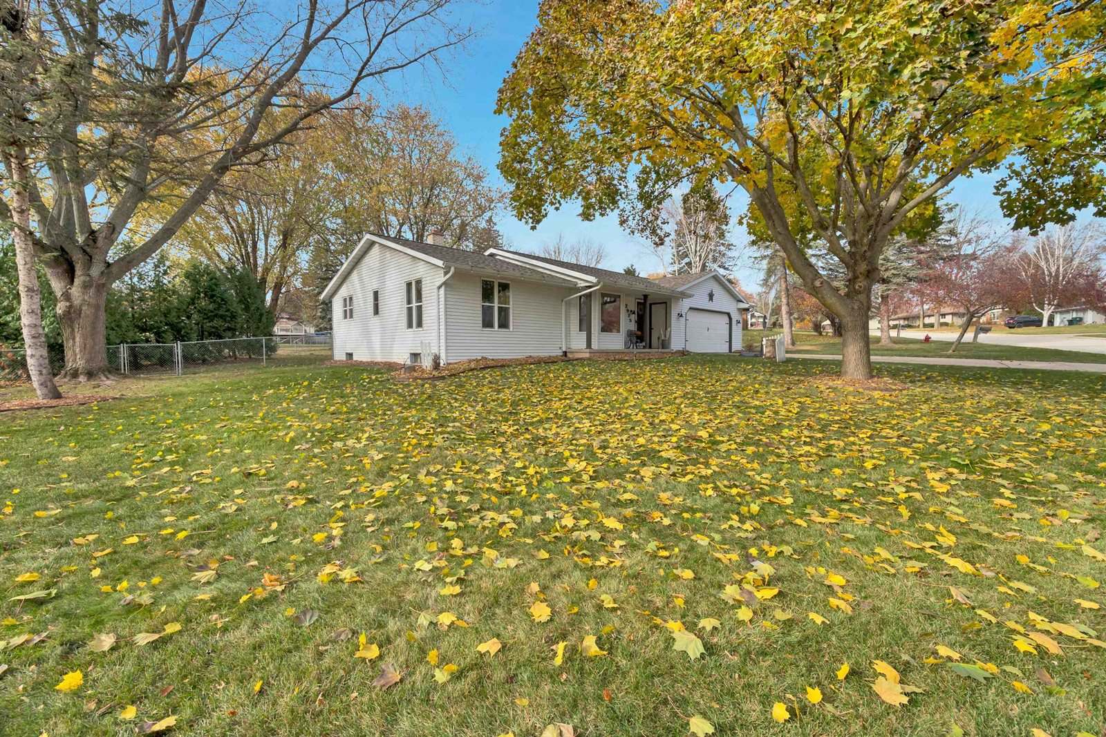 2925 Devroy Lane, Green Bay, WI 54313