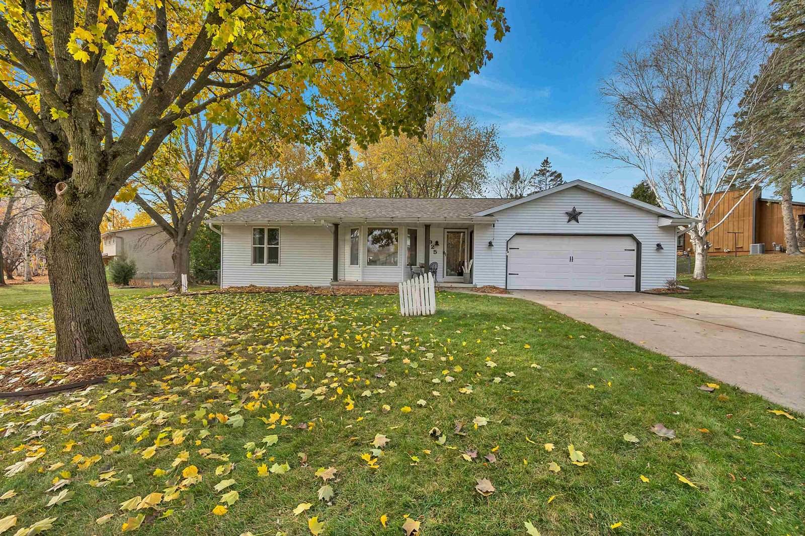 2925 Devroy Lane, Green Bay, WI 54313