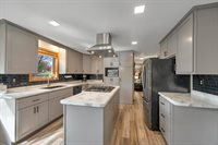 2925 Devroy Lane, Green Bay, WI 54313