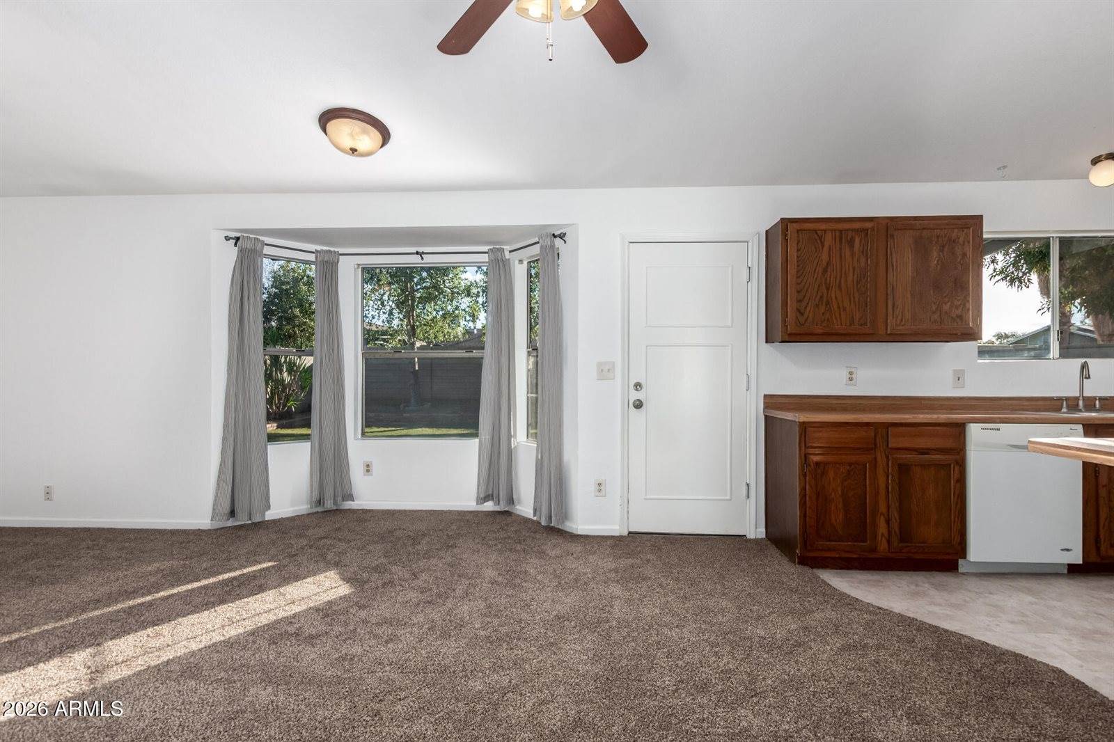 301 East Desert Lane, Gilbert, AZ 85234