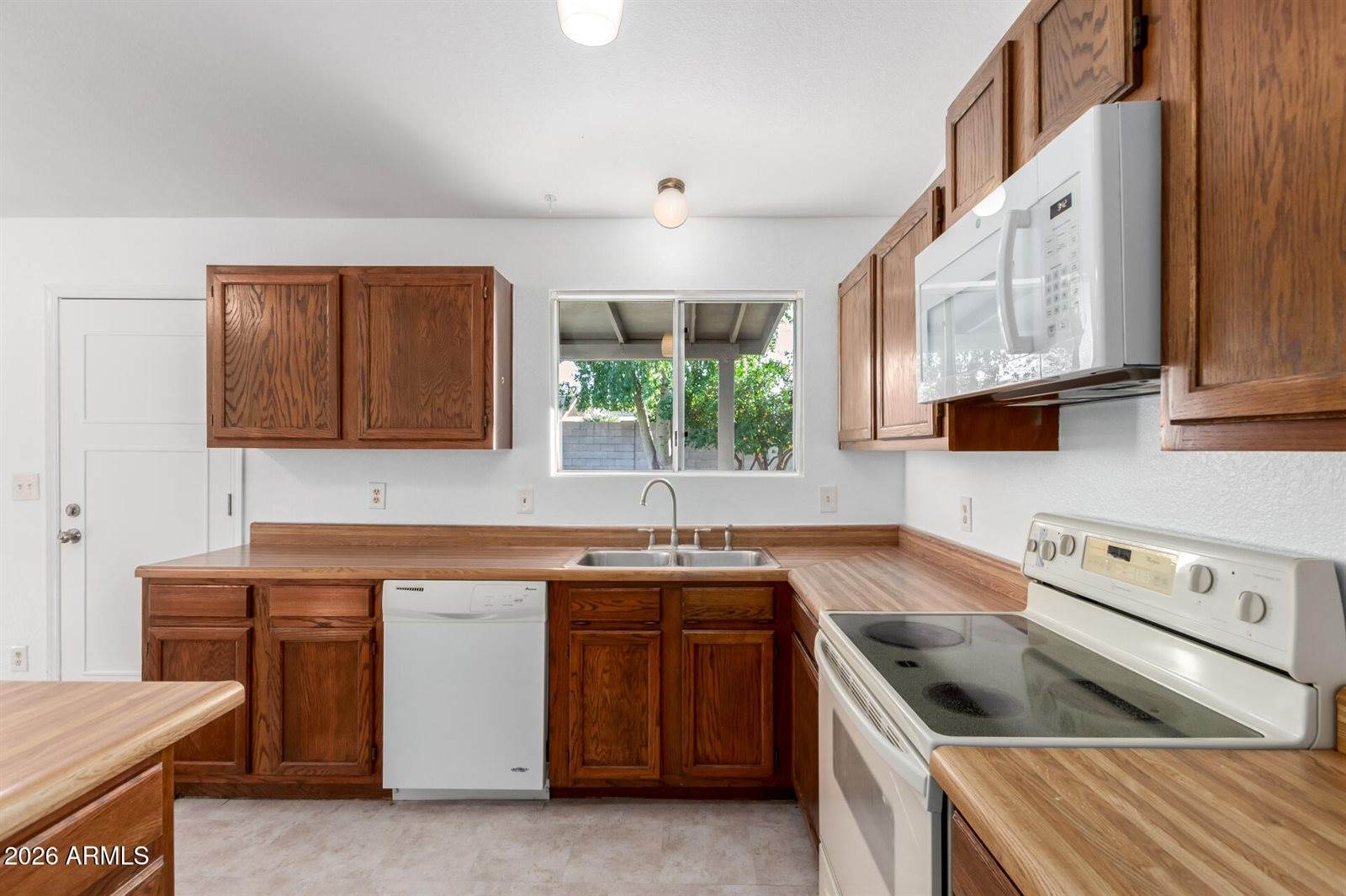 301 East Desert Lane, Gilbert, AZ 85234