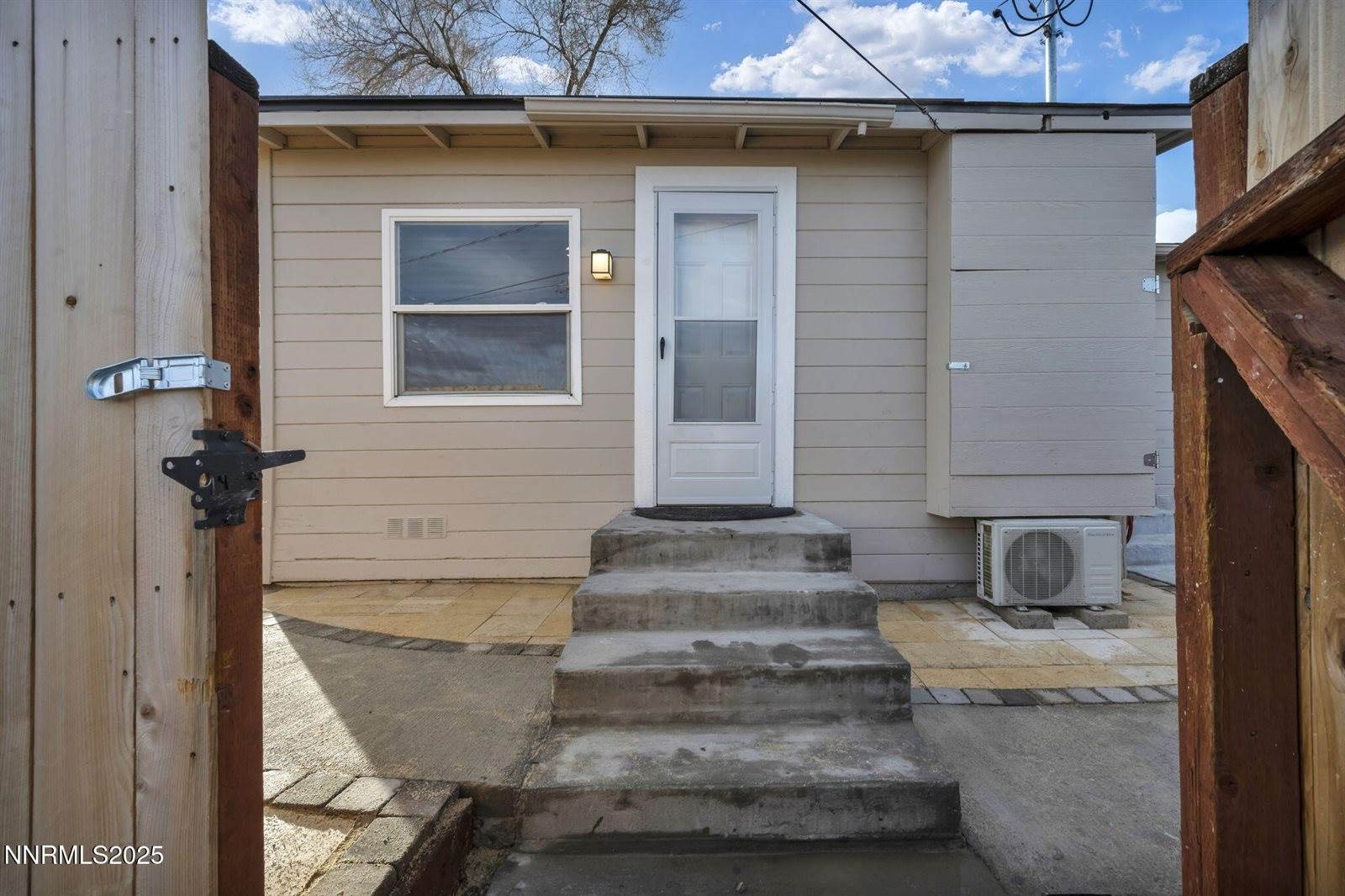 459 Field Street, Sparks, NV 89431
