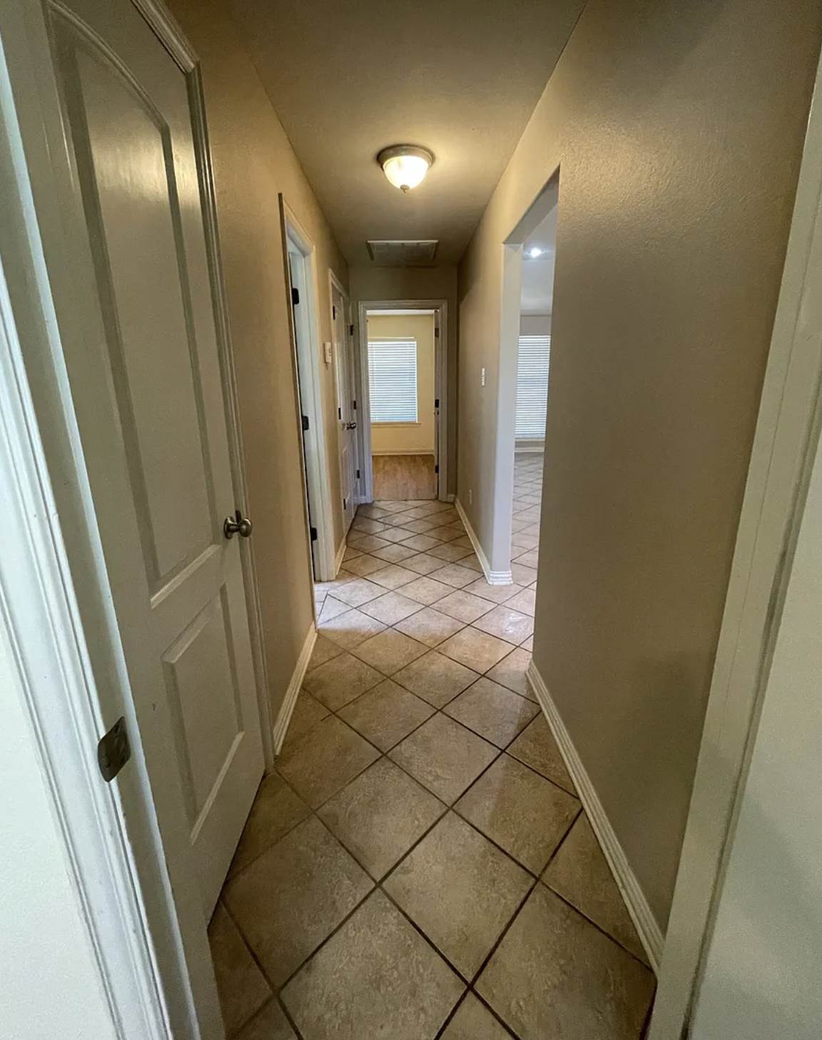 303 Kenneth St, Chandler, TX 75758