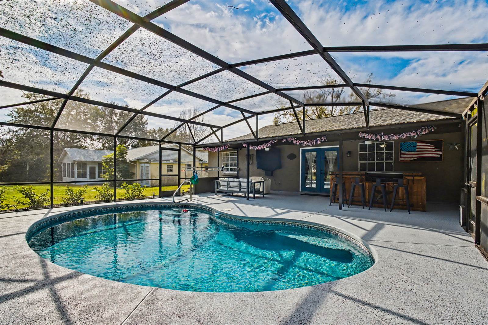 36464 Doral Drive, Grand Island, FL 32735