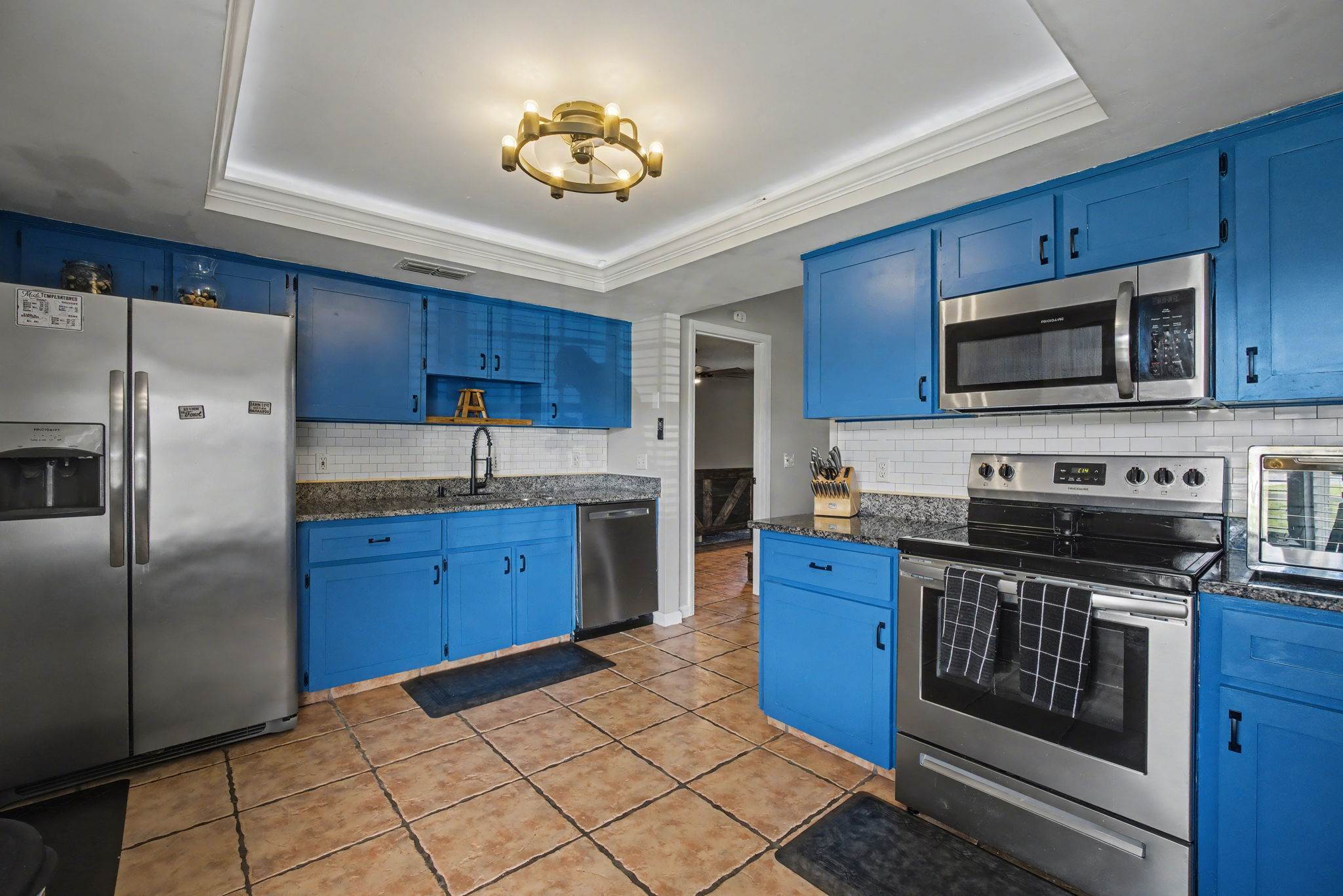 36464 Doral Drive, Grand Island, FL 32735