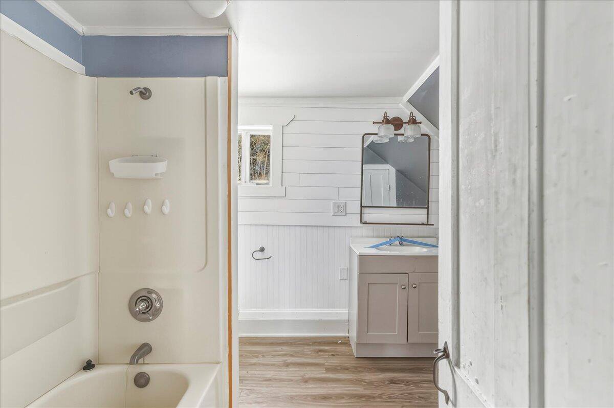 1739 River Road, Bucksport, ME 04416