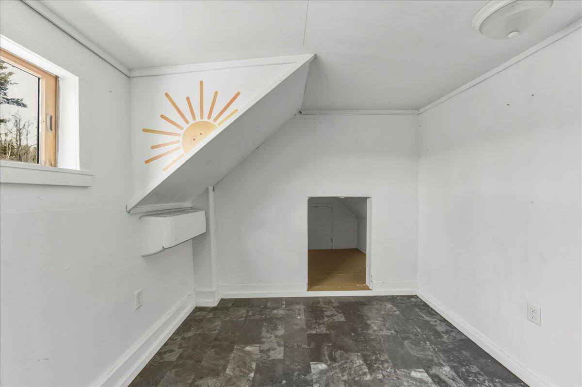 1739 River Road, Bucksport, ME 04416