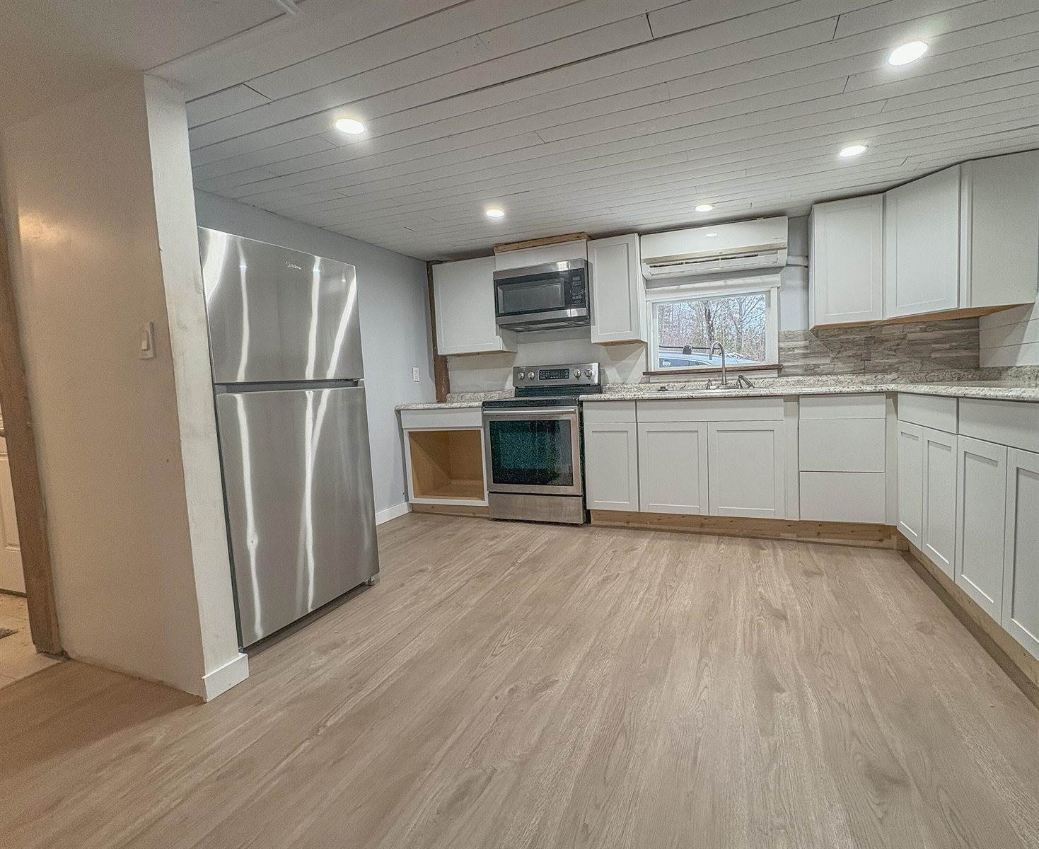 1739 River Road, Bucksport, ME 04416