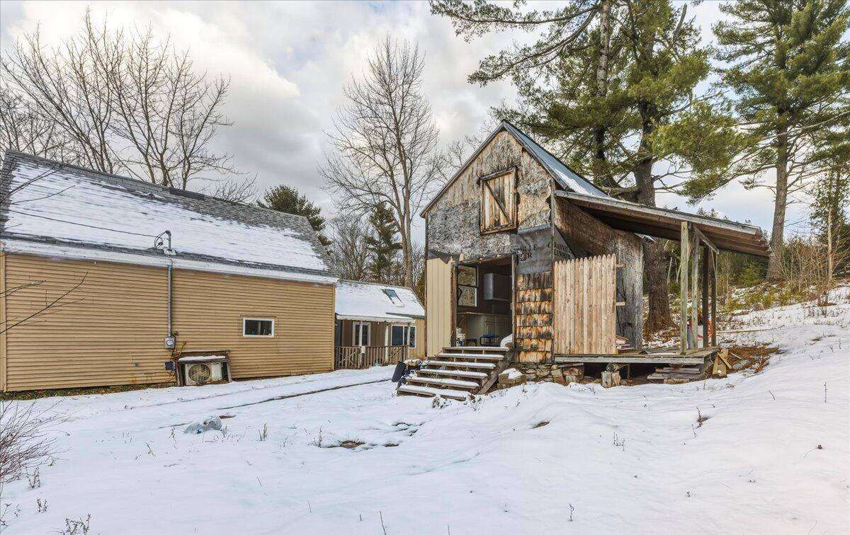 1739 River Road, Bucksport, ME 04416