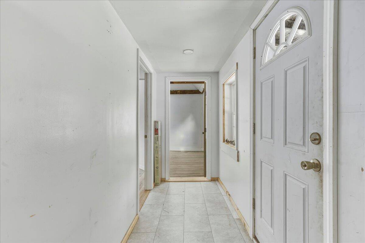 1739 River Road, Bucksport, ME 04416