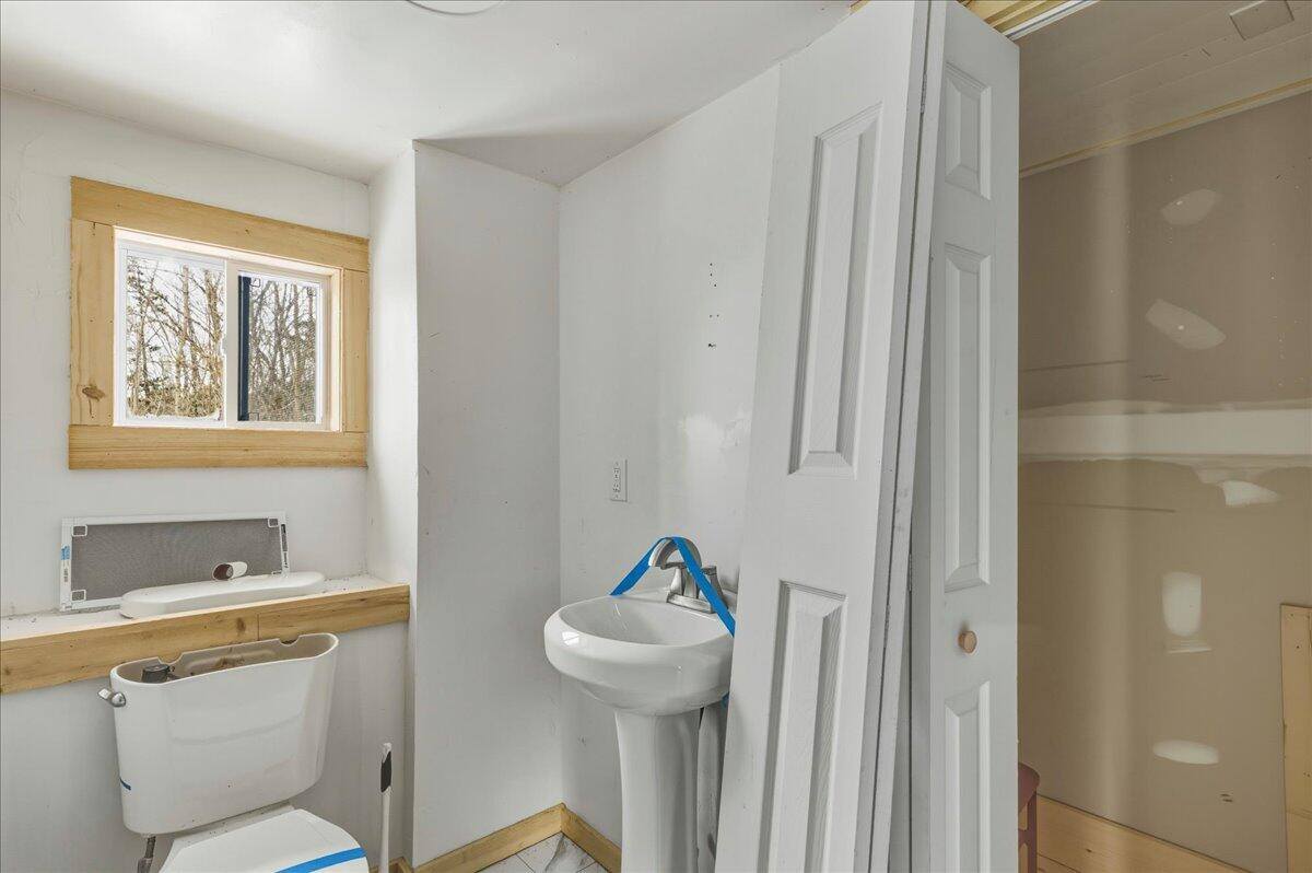 1739 River Road, Bucksport, ME 04416