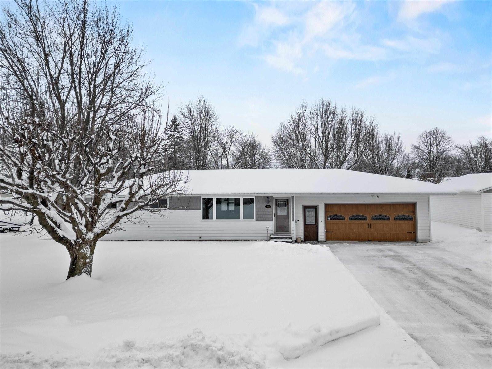 205 W Roberts Street, Spencer, WI 54479