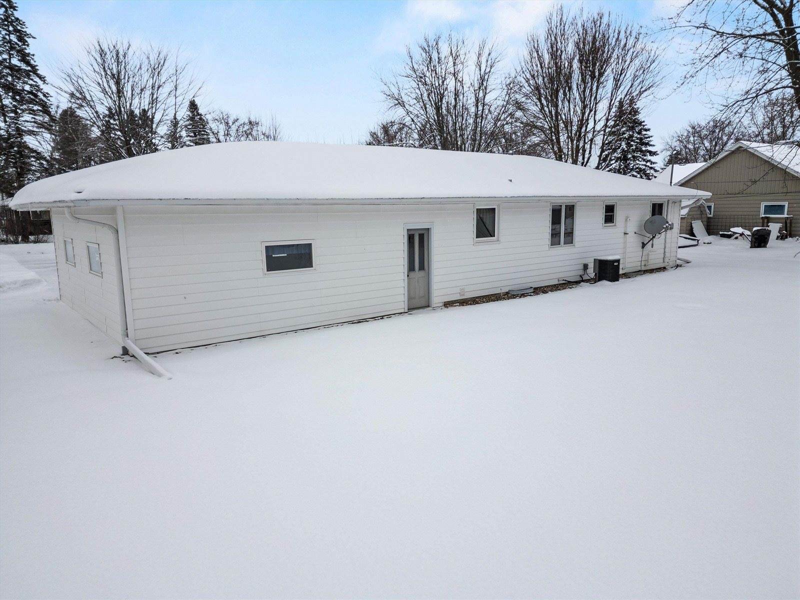 205 W Roberts Street, Spencer, WI 54479