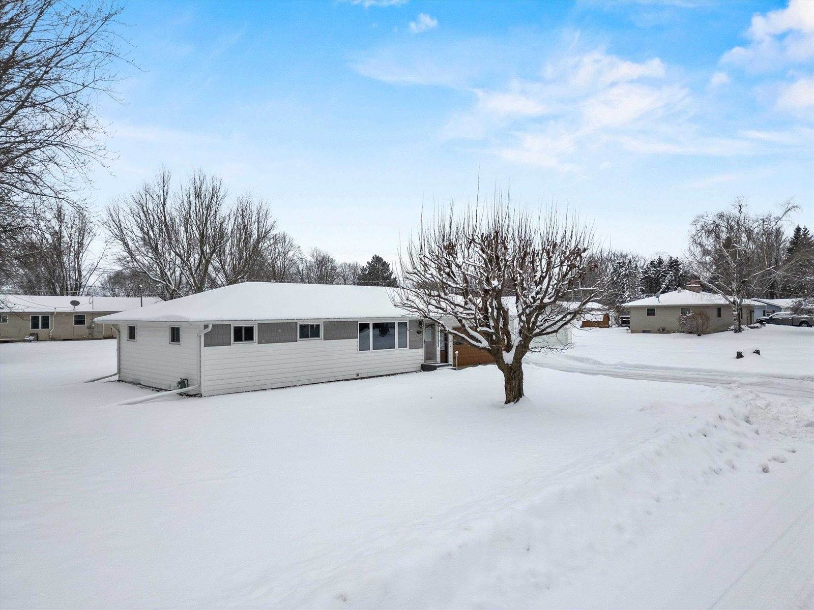 205 W Roberts Street, Spencer, WI 54479