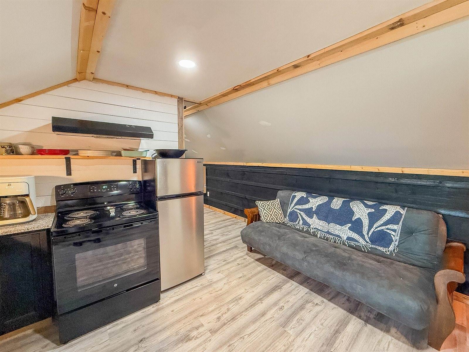 961 & 967 Newbury Neck Road, Surry, ME 04684