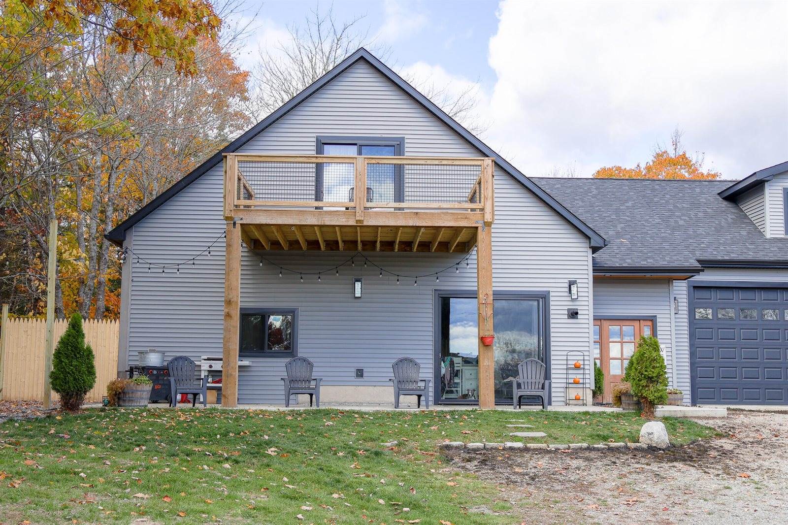 961 & 967 Newbury Neck Road, Surry, ME 04684