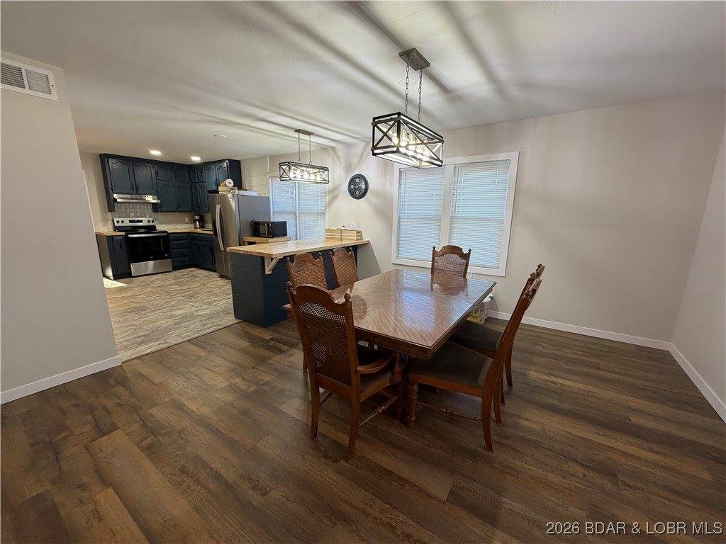 23142 Salley Drive, Warsaw, MO 65355