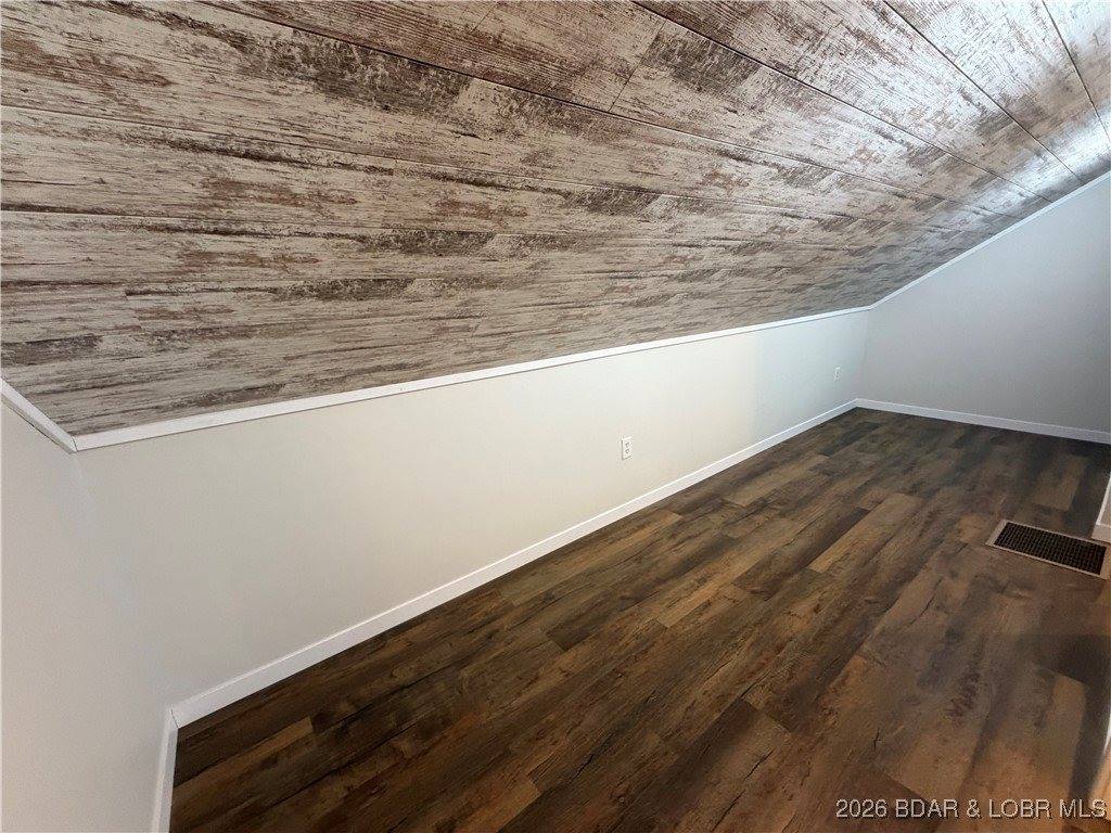 23142 Salley Drive, Warsaw, MO 65355