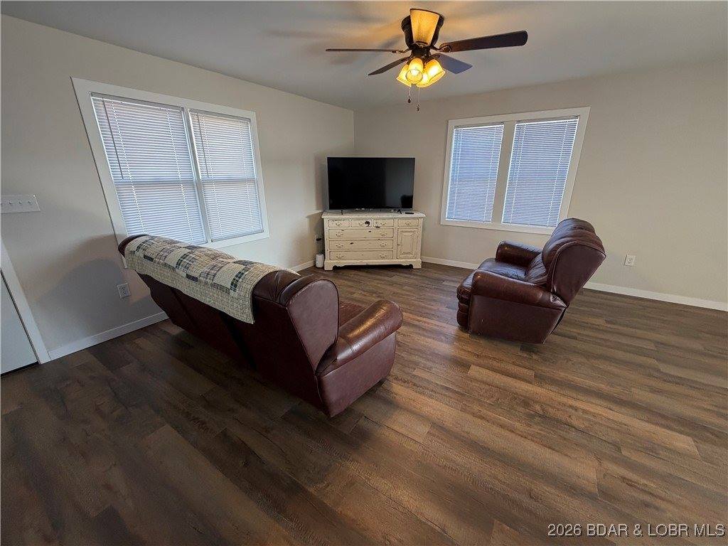 23142 Salley Drive, Warsaw, MO 65355