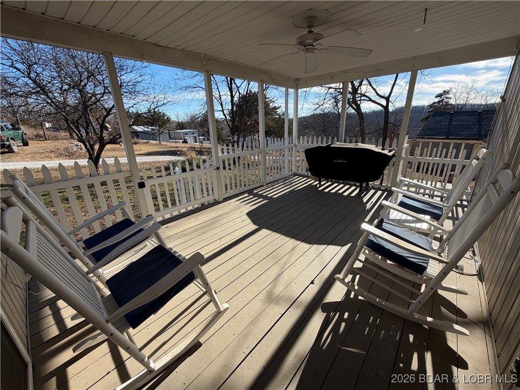 23142 Salley Drive, Warsaw, MO 65355