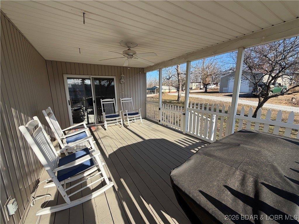 23142 Salley Drive, Warsaw, MO 65355