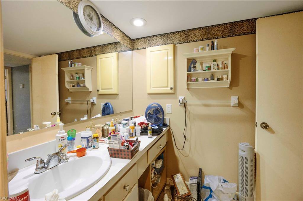 5214 Cedarbend DR 1, Fort Myers, FL 33919