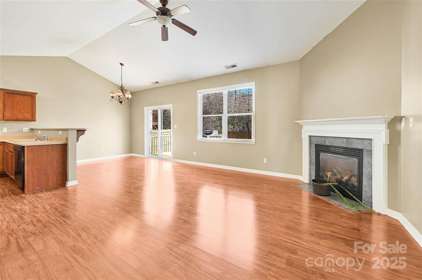 78 Woodcreek Circle, Swannanoa, NC 28778