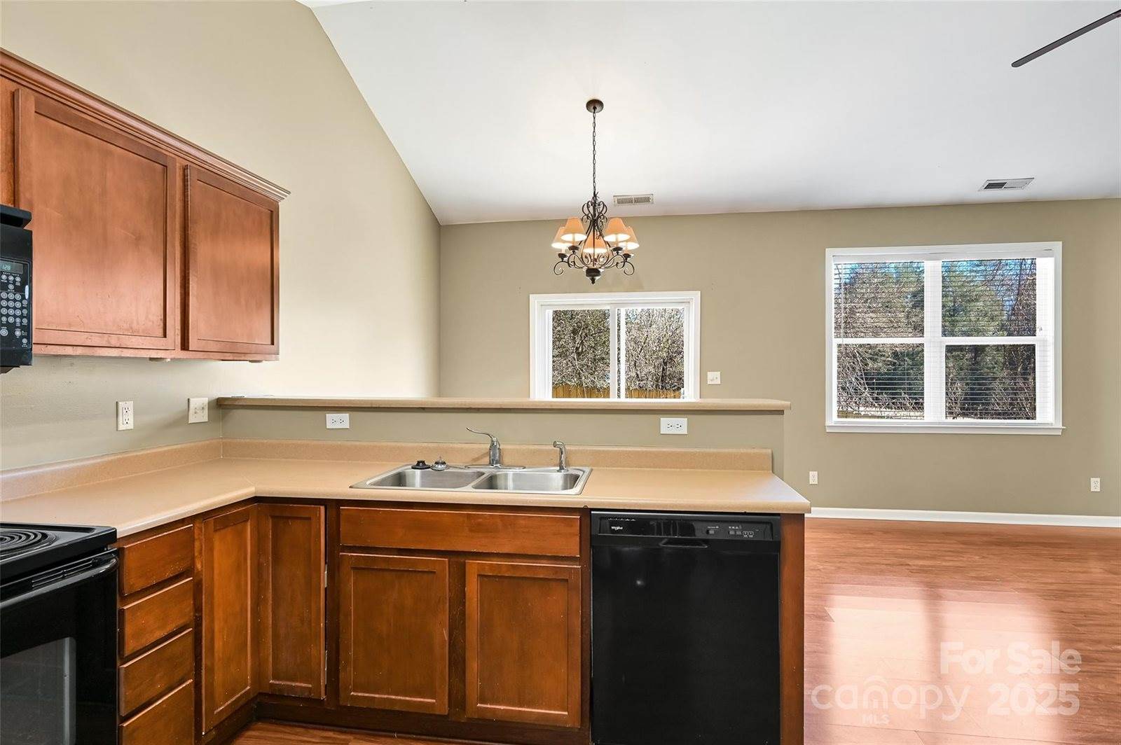 78 Woodcreek Circle, Swannanoa, NC 28778