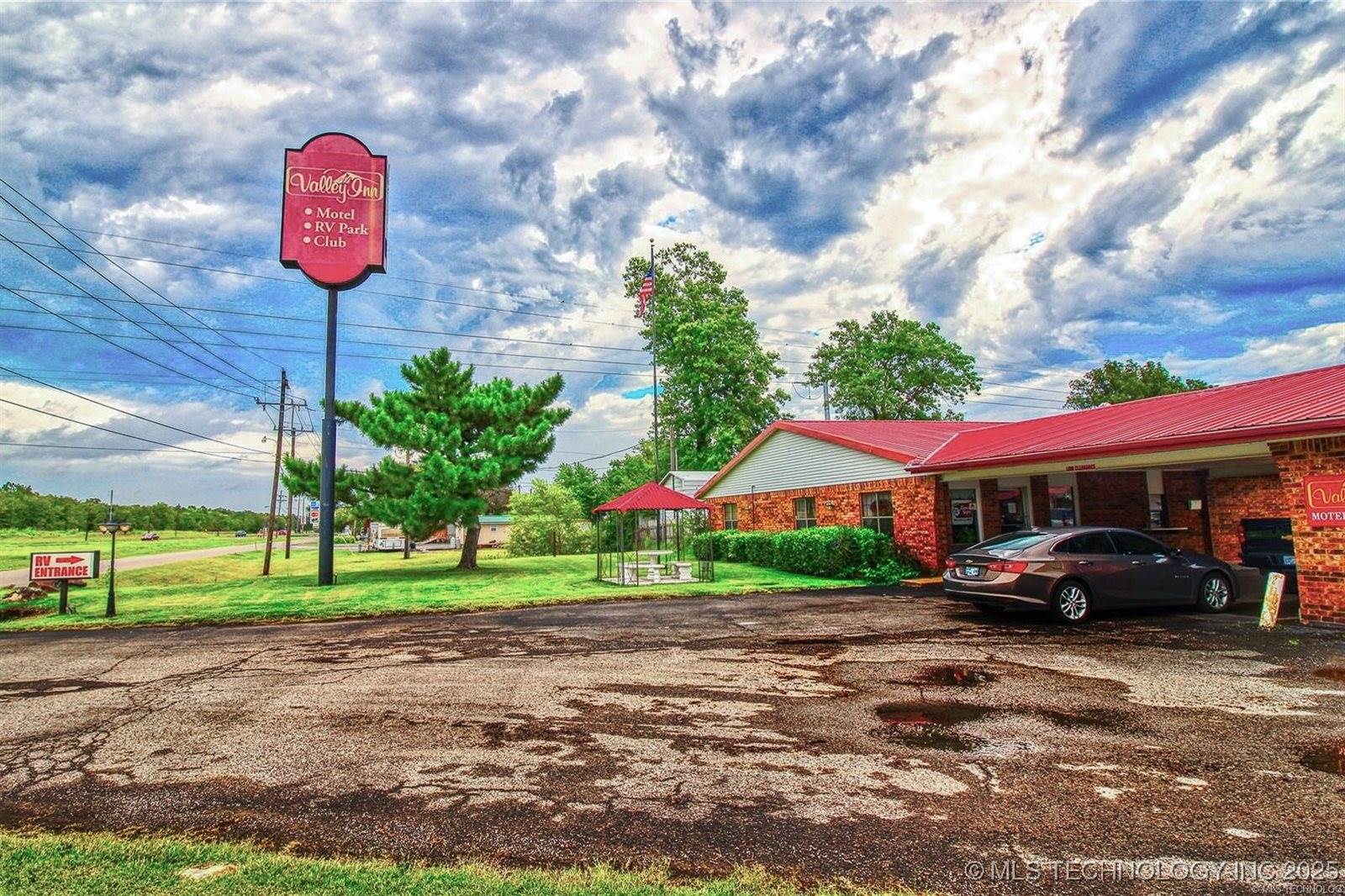 2400 South Valley Drive, McAlester, OK 74501